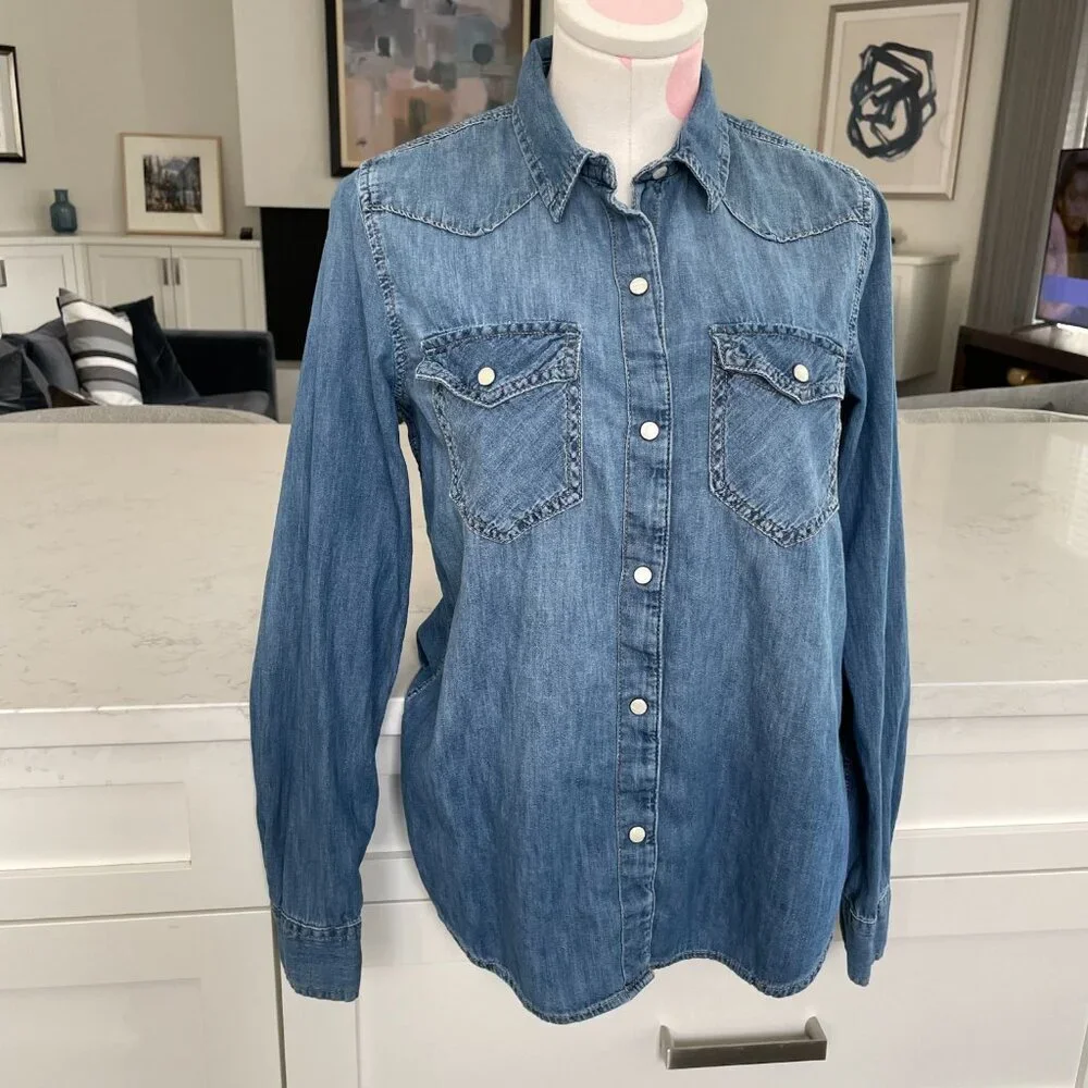 GAP Denim LS Western Cowgirl Denim Shirt Pearl Snap Close Med Wash Indigo Blue S - Picture 12 of 12